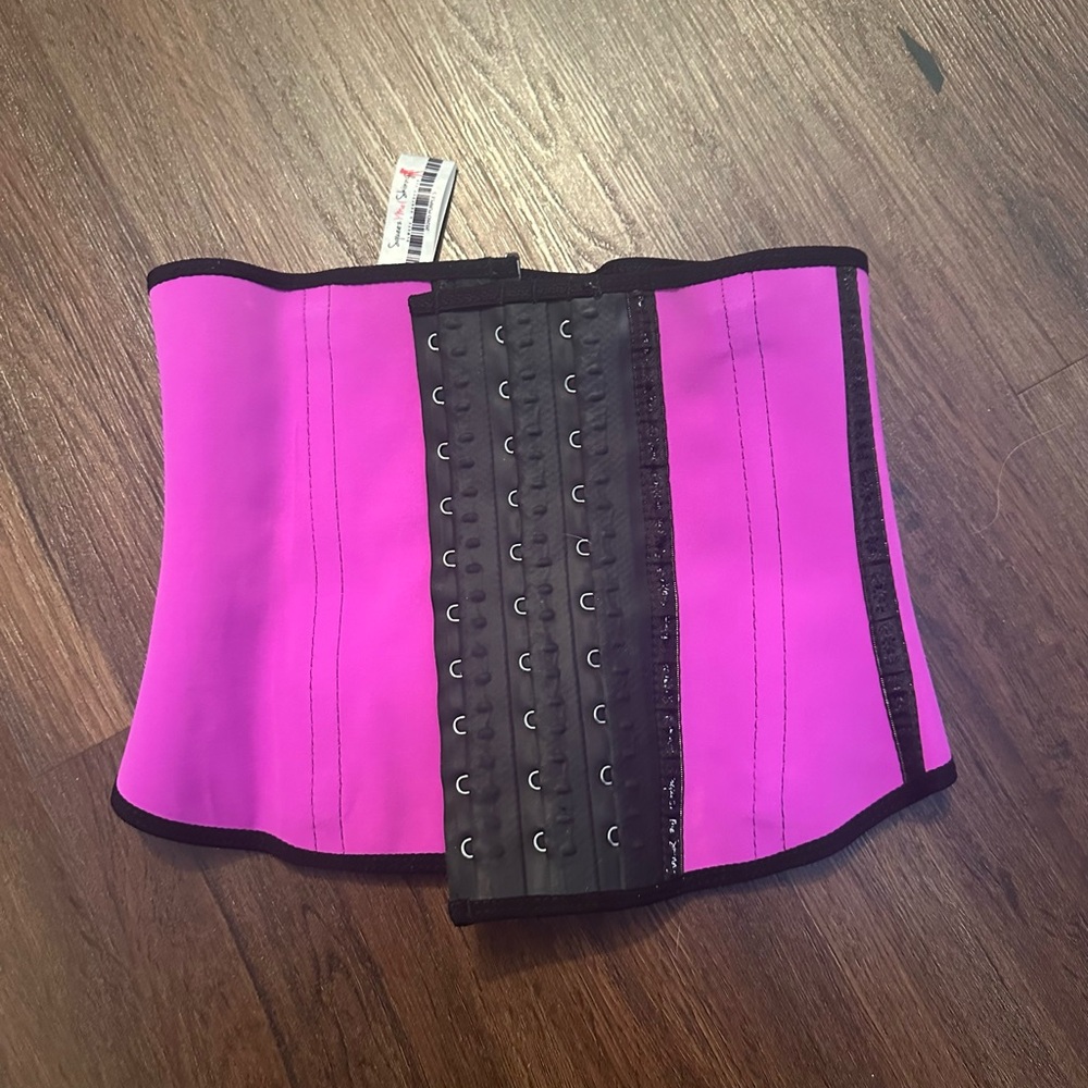 Workout waist trainer- neon purple